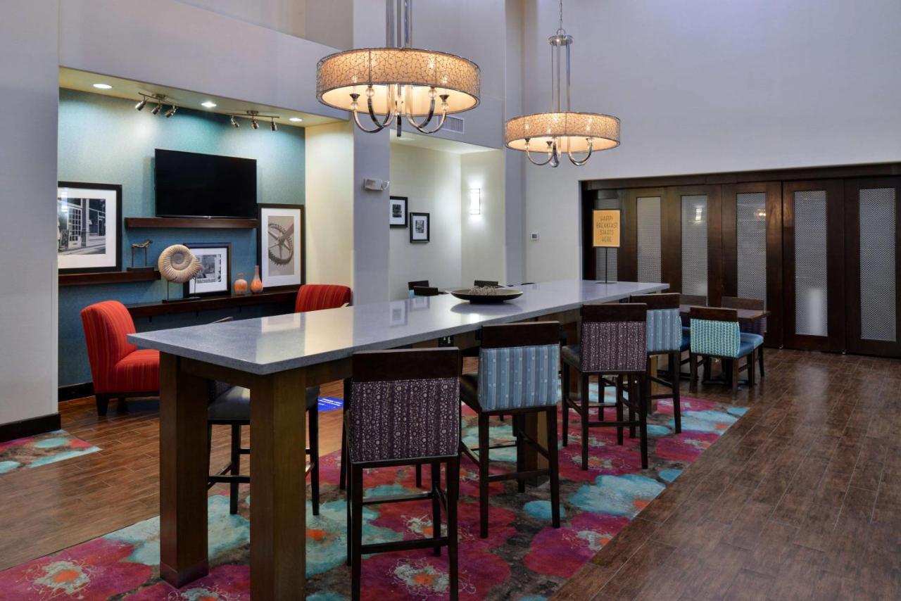 Hampton Inn And Suites Hutto Exterior foto